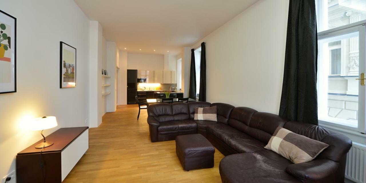 Kolonada Luxury 2 Bedroom Apartment With Balcony Marianske Lazne Exterior photo